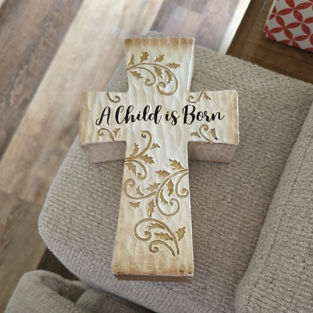 Burton Cream and Gold Decorative Cross So Pretty 😍✝️⛪️🎄